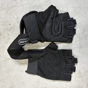 fingerless gloves