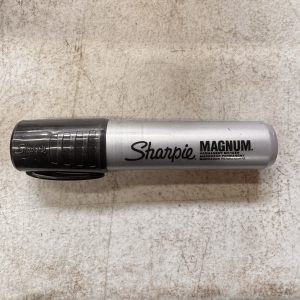 Sharpie Permanent Marker---Black Magnum