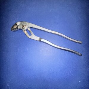 10" Pliers